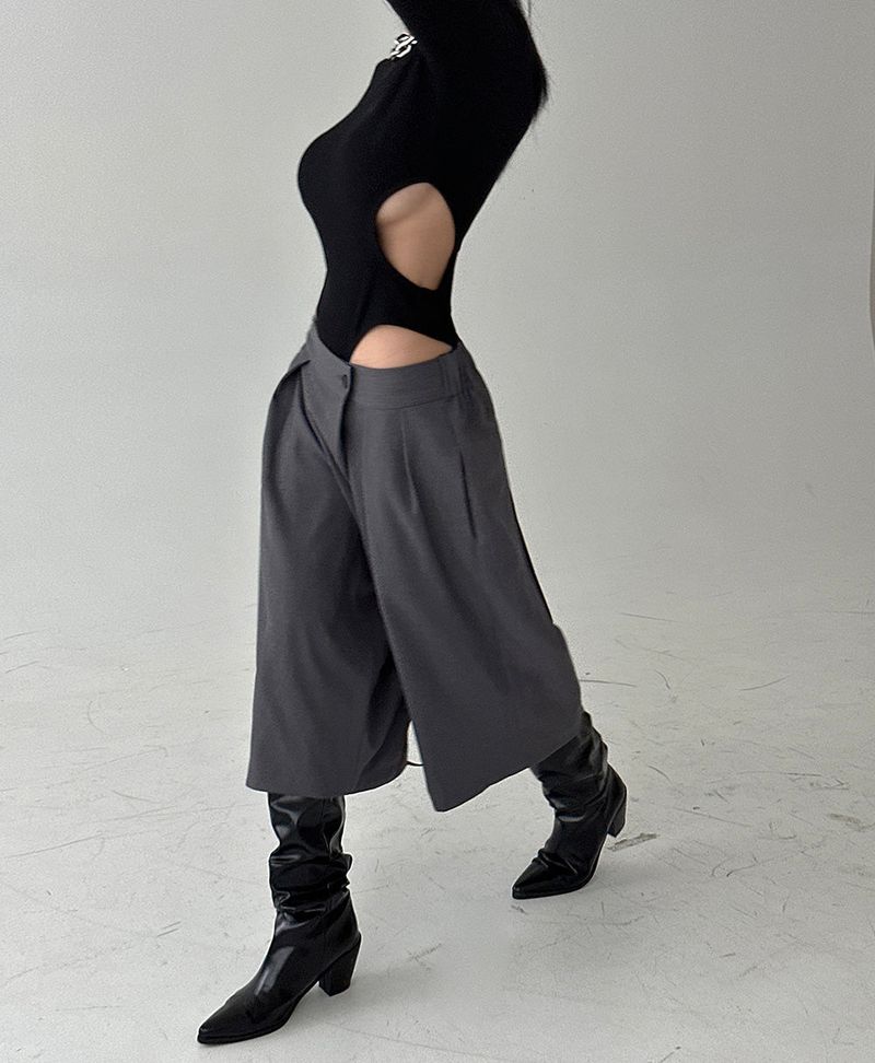 Bermuda Pintuck Slacks Shorts