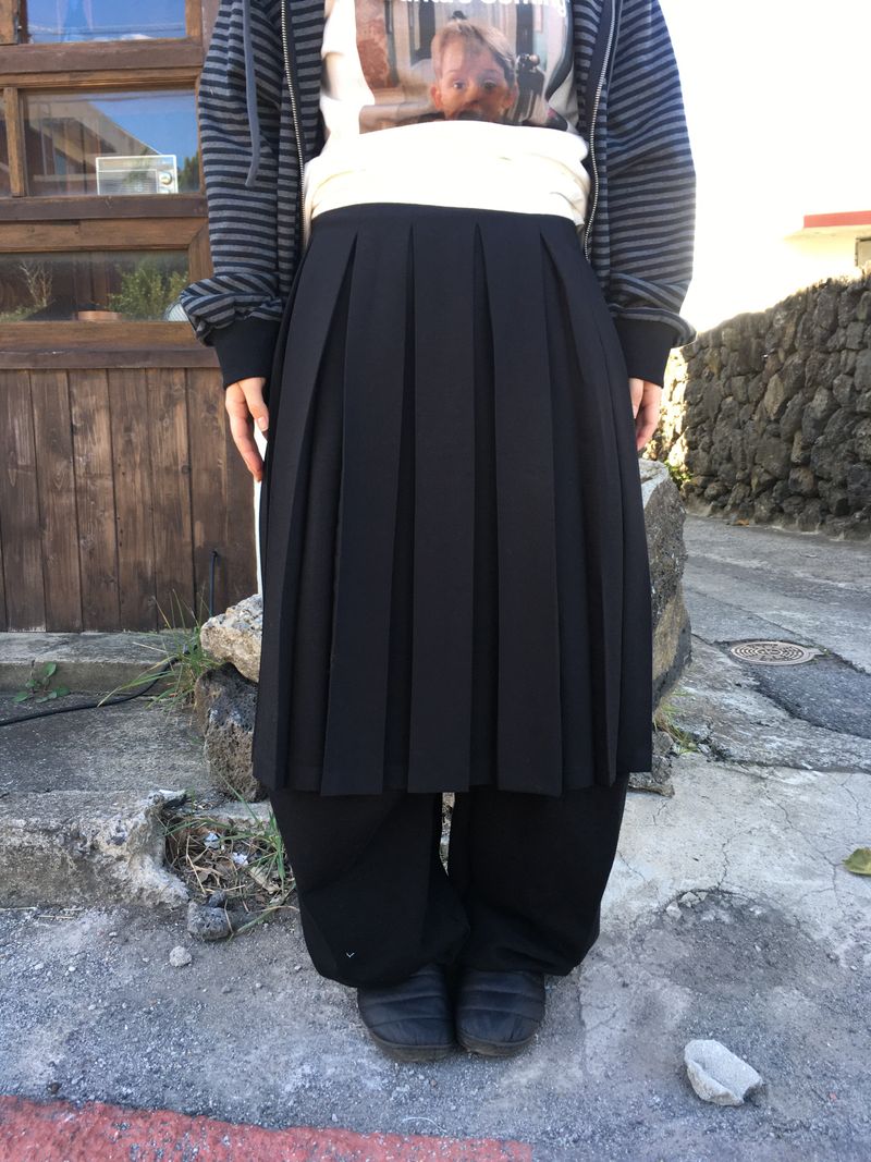 Pleated skirt