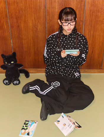 CAT GIRL EYE TRACK JACKET