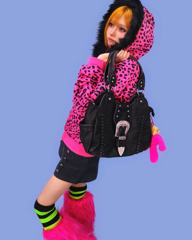 wink hot-pink leopard fur jumper
