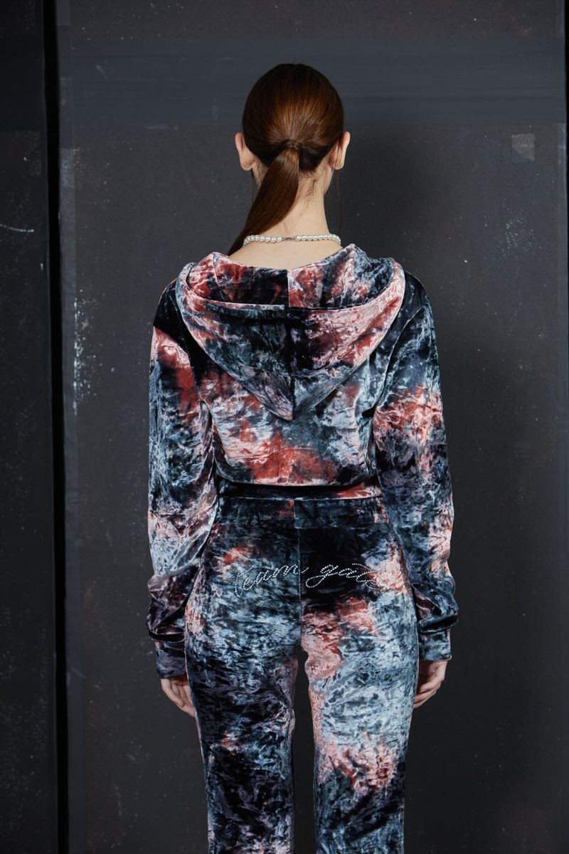 DYEING VELVET HOOD
