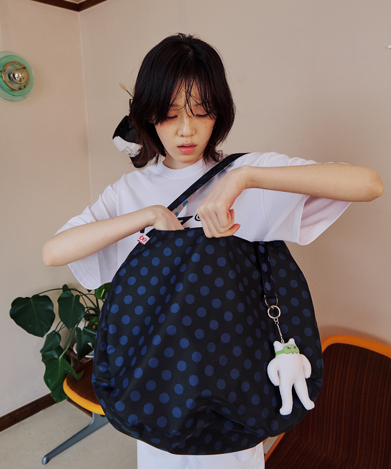 ITZAVIBE(イッザバイブ)の「REVERSIBLE DOT BAG(Bags)」