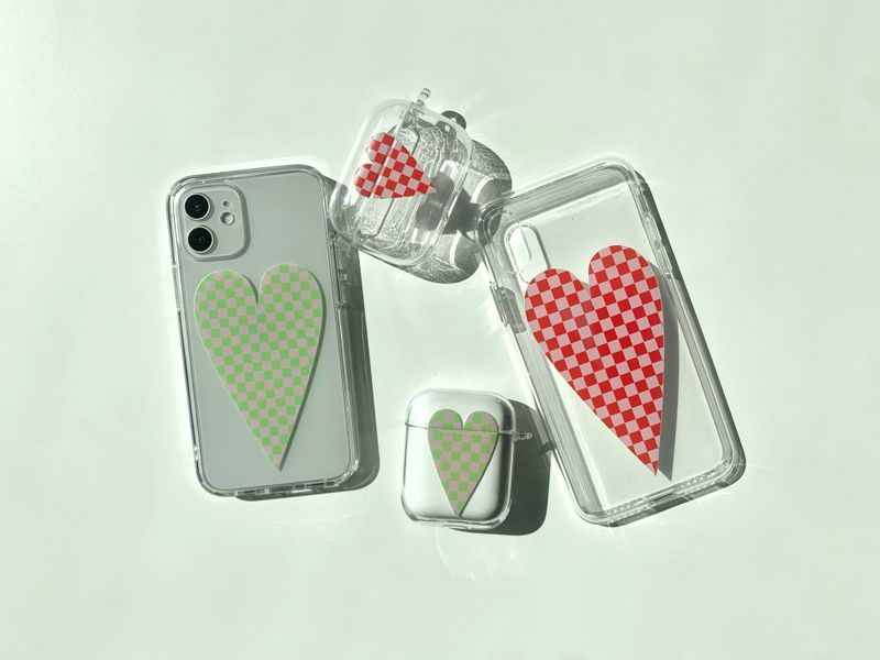 heart checkerboard case