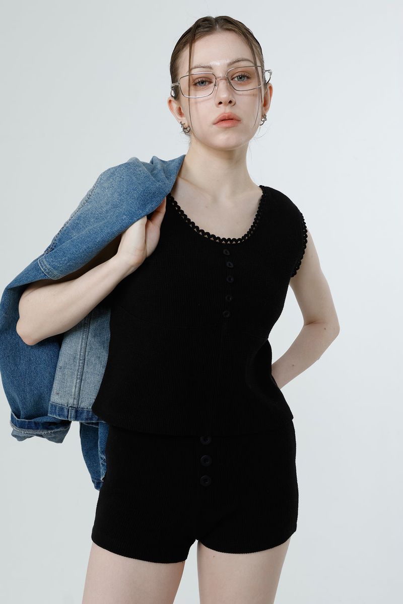 Loventina（ラヴェンティナ）の「WAFFLE SLEEVELESS_BLACK（Tops）」