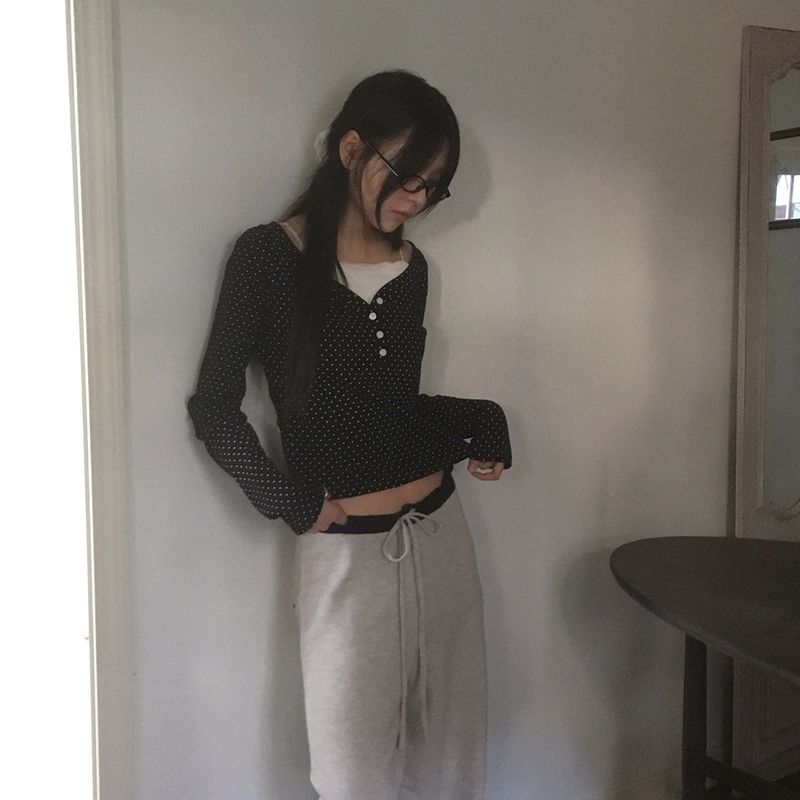 ソヤドットハーフボタンVネック長袖Tシャツ