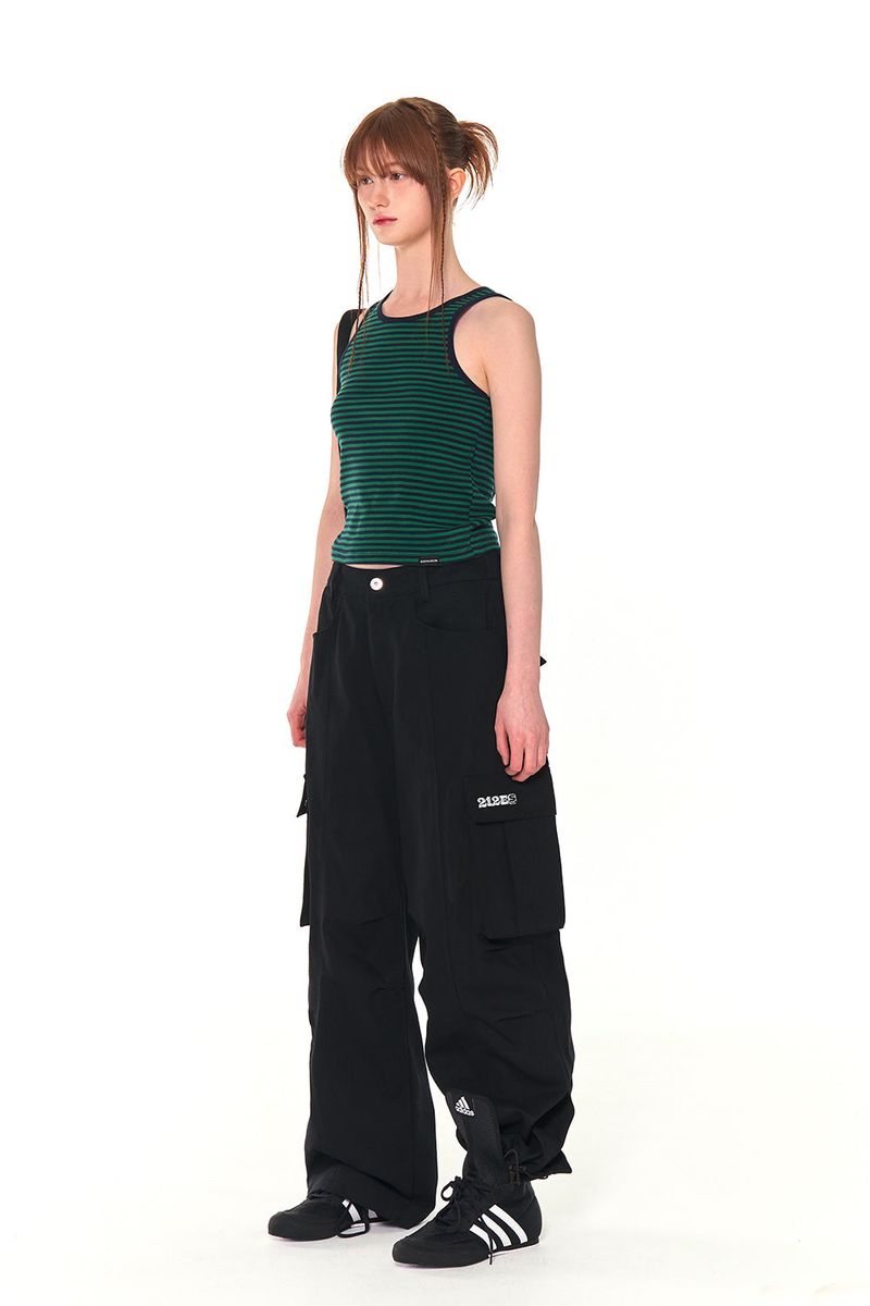 212E WIDE CARGO TUCK PANTS (BLACK)