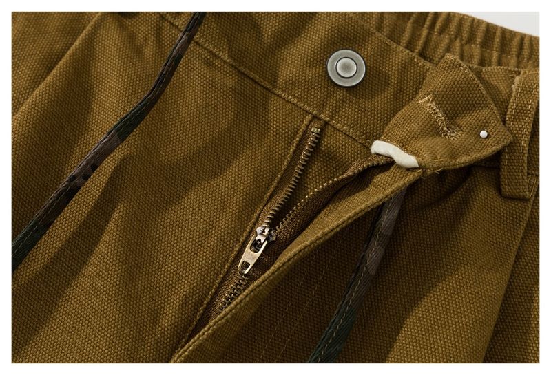 Finn Contrast Pocket Shorts