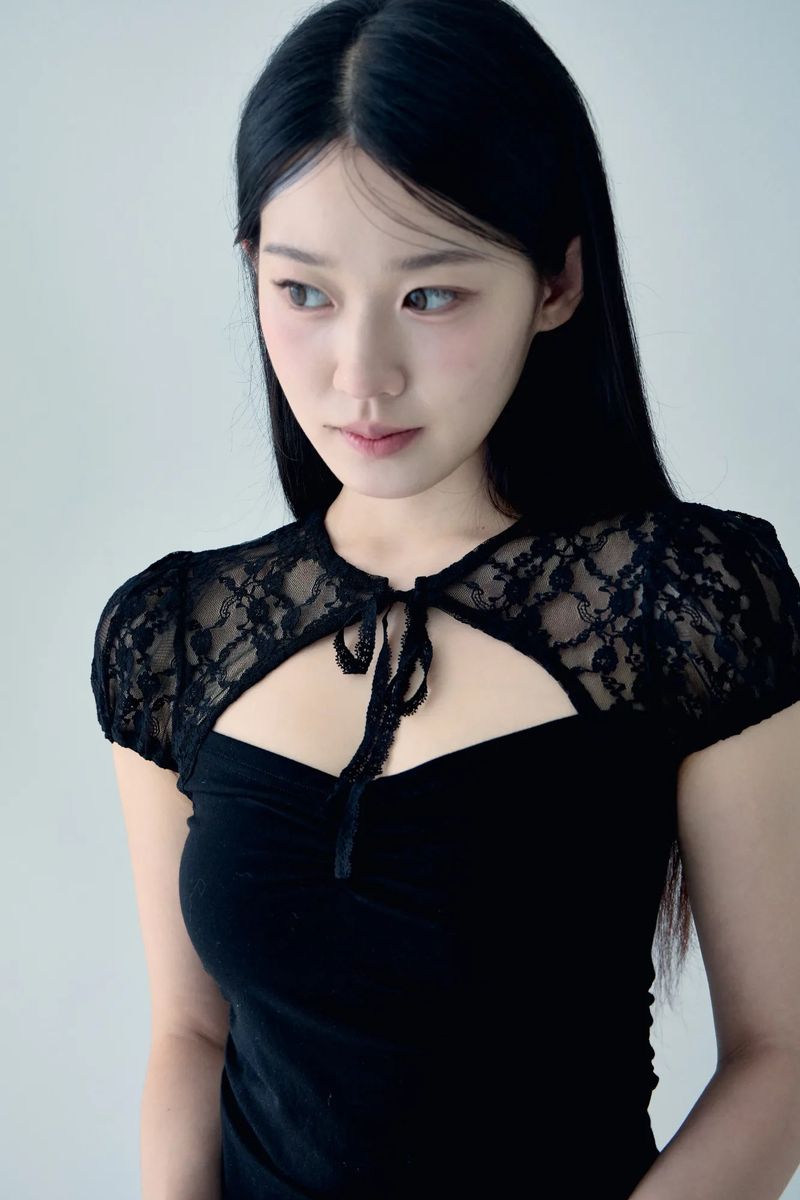 Muse lace top (Black)