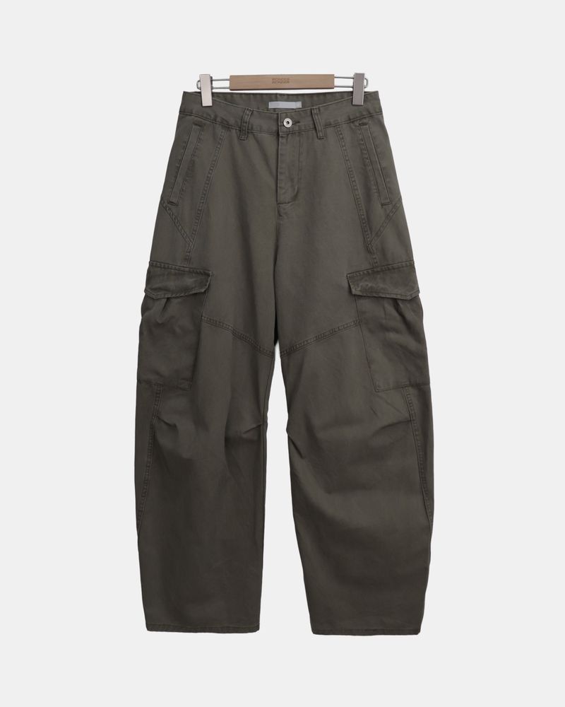 Liqu Panel Curved Wide Cargo Pants