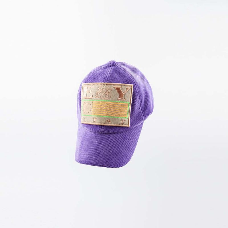ETERNAL YOU(エタナールユー)の「T.T.A.T(Hats)」