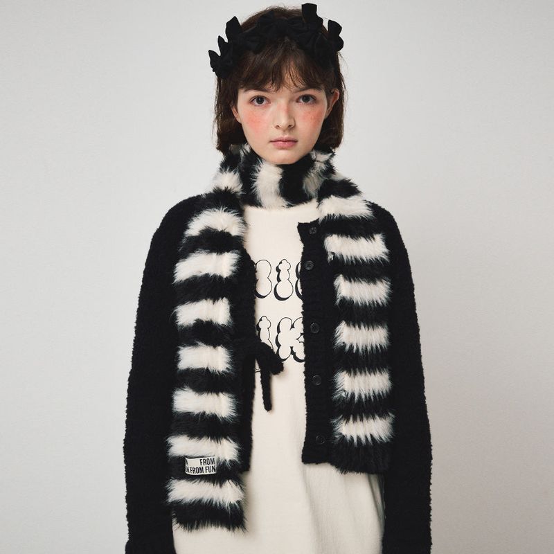 FUN FROM FUN(ファンフロムファン)の「HAIRY KNIT MUFFLER, BLACK+IVORY(Fashion Accessories)」