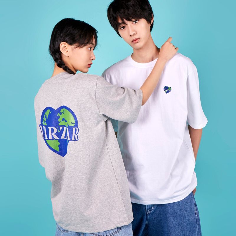 VARZAR(バザール)の「Love Gravity T-Shirts (2color)(Tops)」