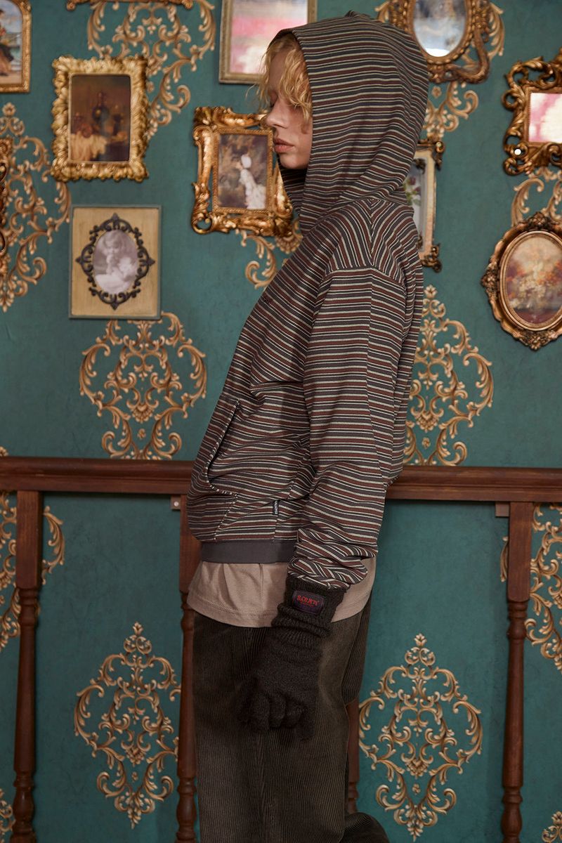 STRIPE LOGO HOODIE / CHARCOAL