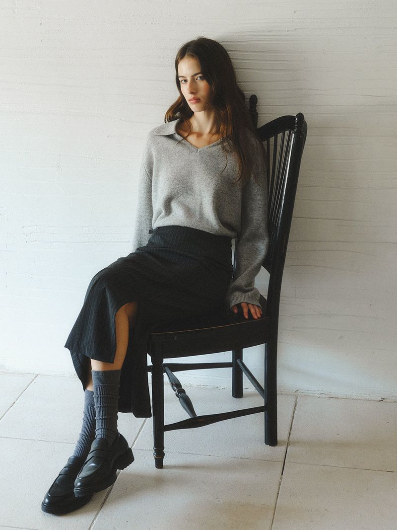 SERIN v-neck collar wool knit