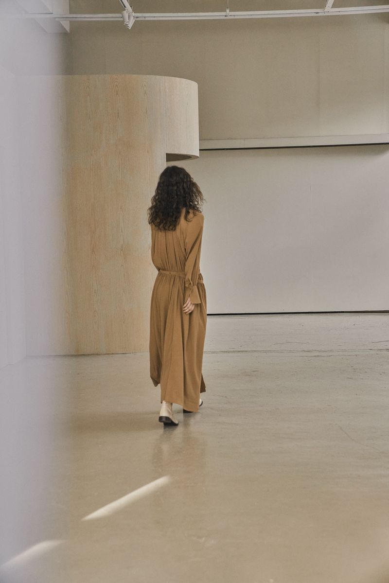MYTHIC DRESS_CAMEL