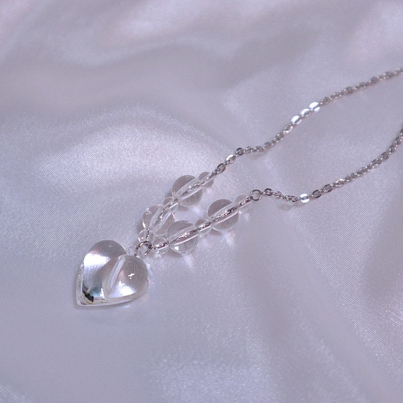 transparent heart bead necklace