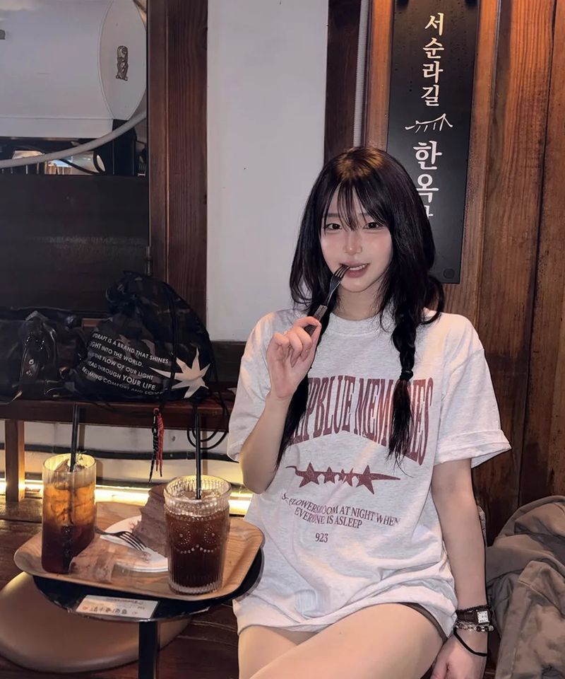 MM Vintage Crack T-shirt (LIGHT GREY)