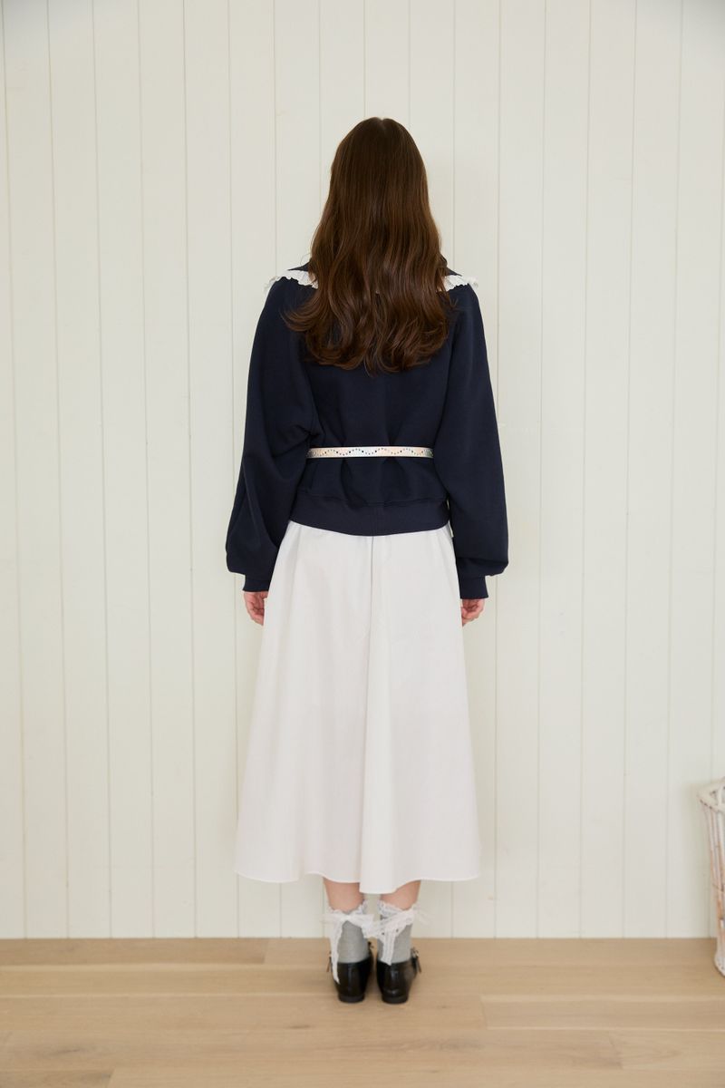 BLOSSOM COLLAR SWEATSHIRT