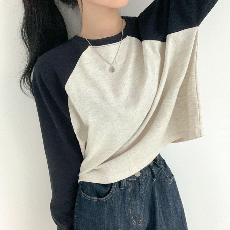 BEIDELLI（ベイデリー）の「ラグランカラーマッチングスウェットシャツ（トップス）」