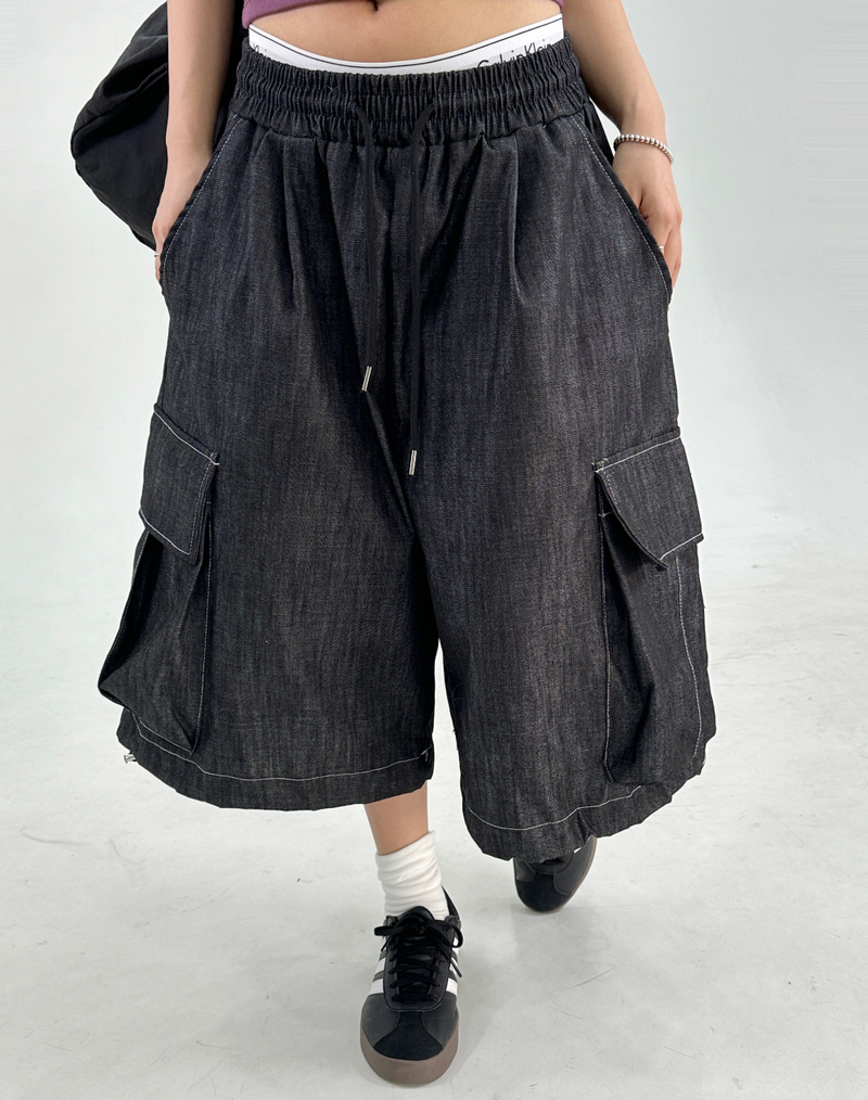 BLUE BERMUDA DENIM CARGO PANTS💙🖤 - 2 COLORS