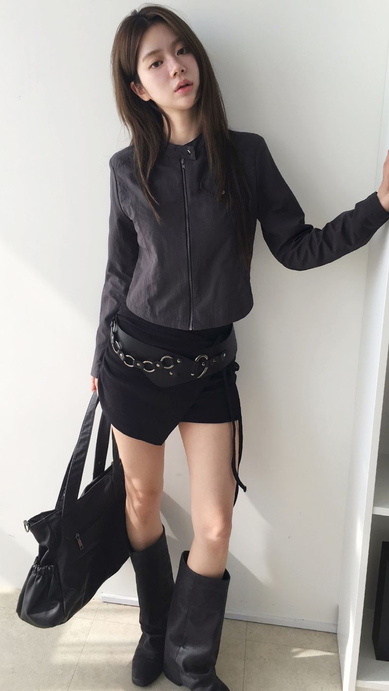 High-neck snap short jacket