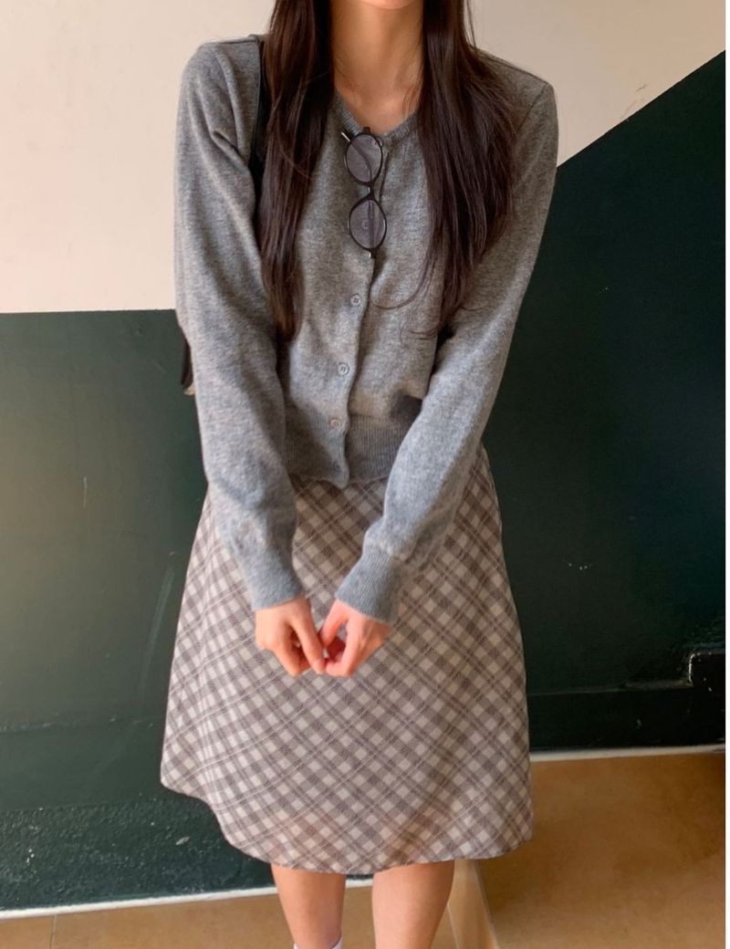 Usally V-neck cardigan