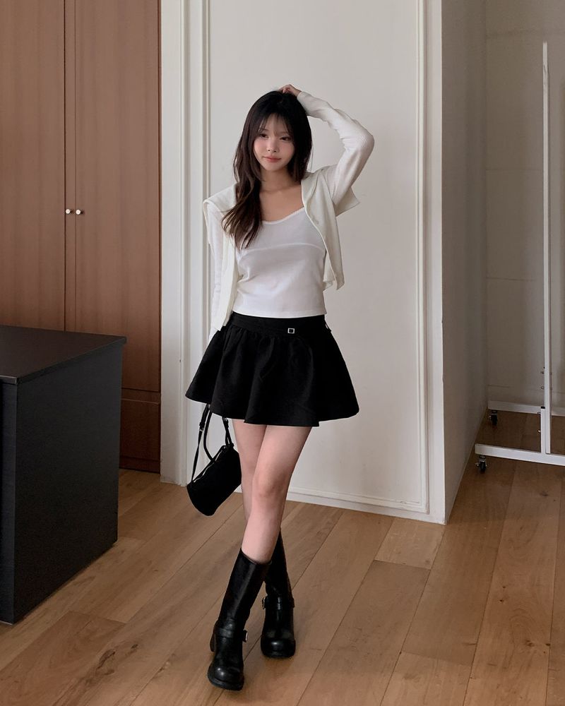 MAYBINS(メイビンス)の「Giselle shirring short skirt (includes underpants and straps)(Skirts)」