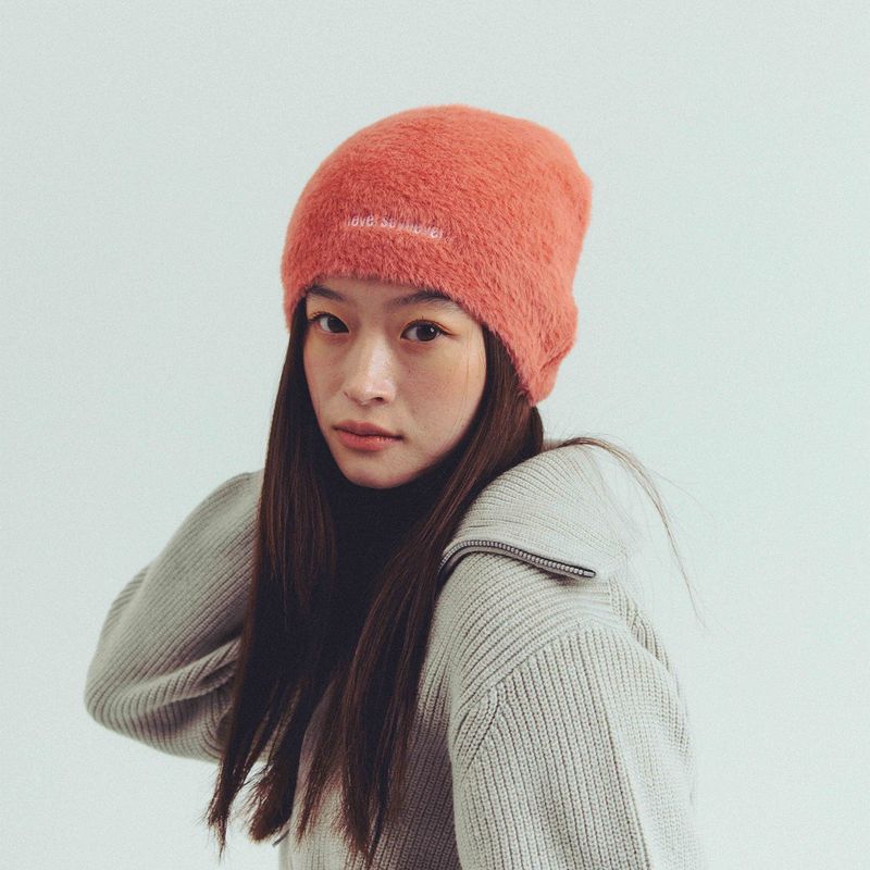 neversaynever®︎（ネバーセイネバー）の「シャギーニットビーニー ピンク（Hats）」