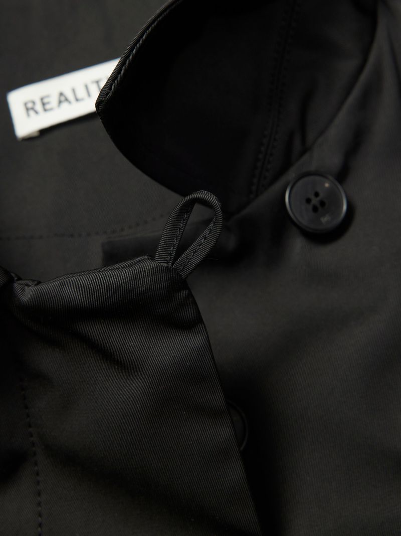 Curvy Line Mac Coat Black
