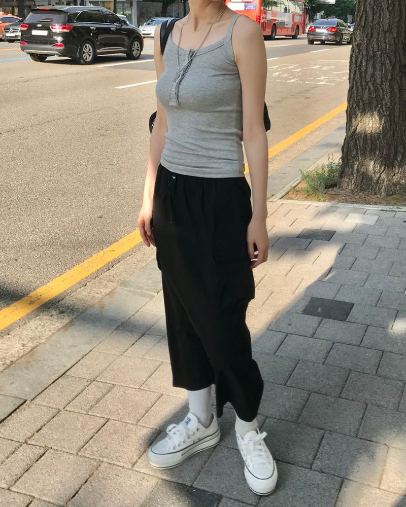 Lina sleeveless