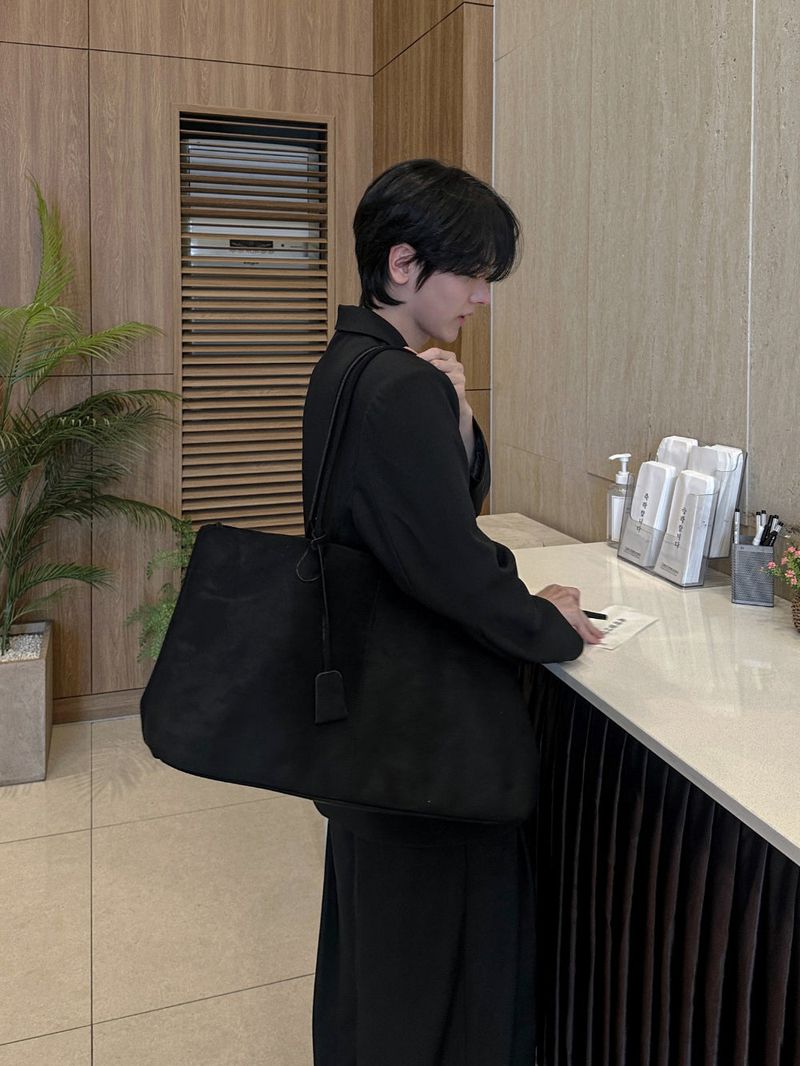 クリームスエートートバッグ