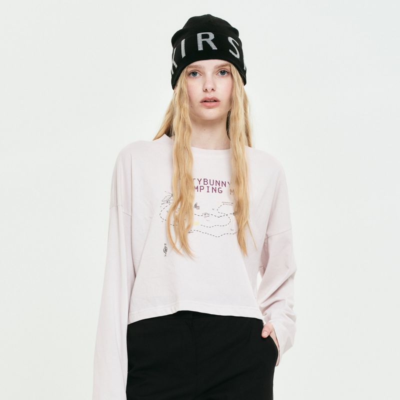 KIRSH（キルシー）の「WITTY BUNNY CAMPING GRAPHIC CROP T-SHIRT [LIGHT LAVENDER]（Tops）」