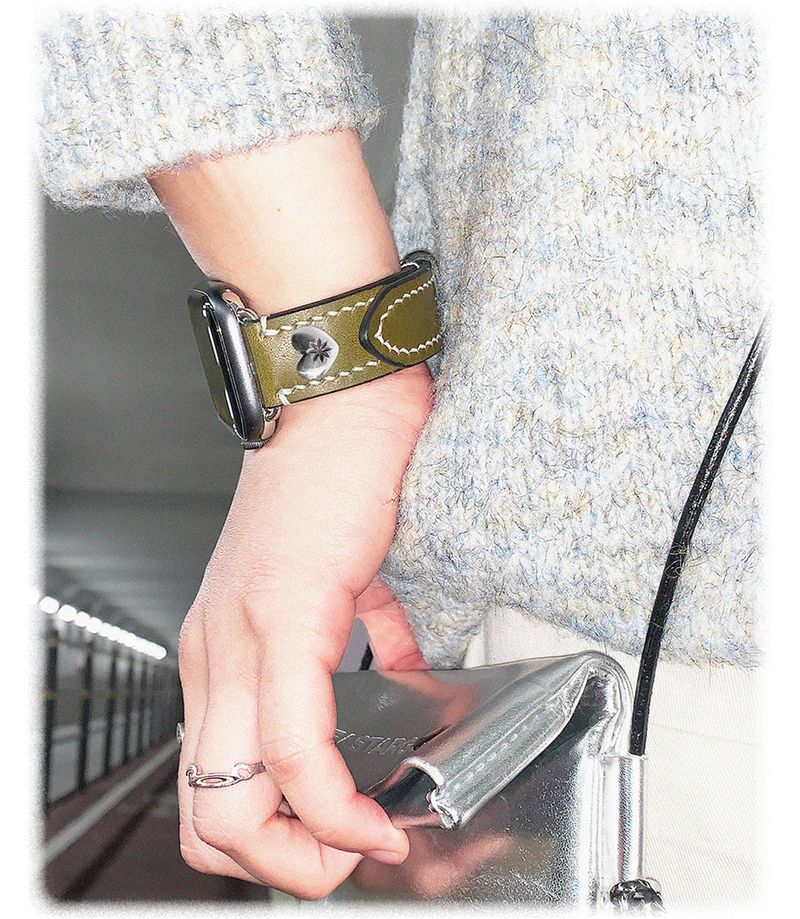 APPLE WATCH COMET HEART STRAP (KH)