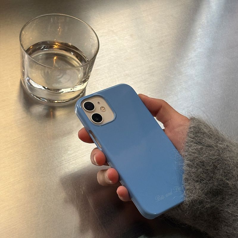 bipi（ビピ）の「5colors ハードケース (スカイブルー)（スマホグッズ/小物）」