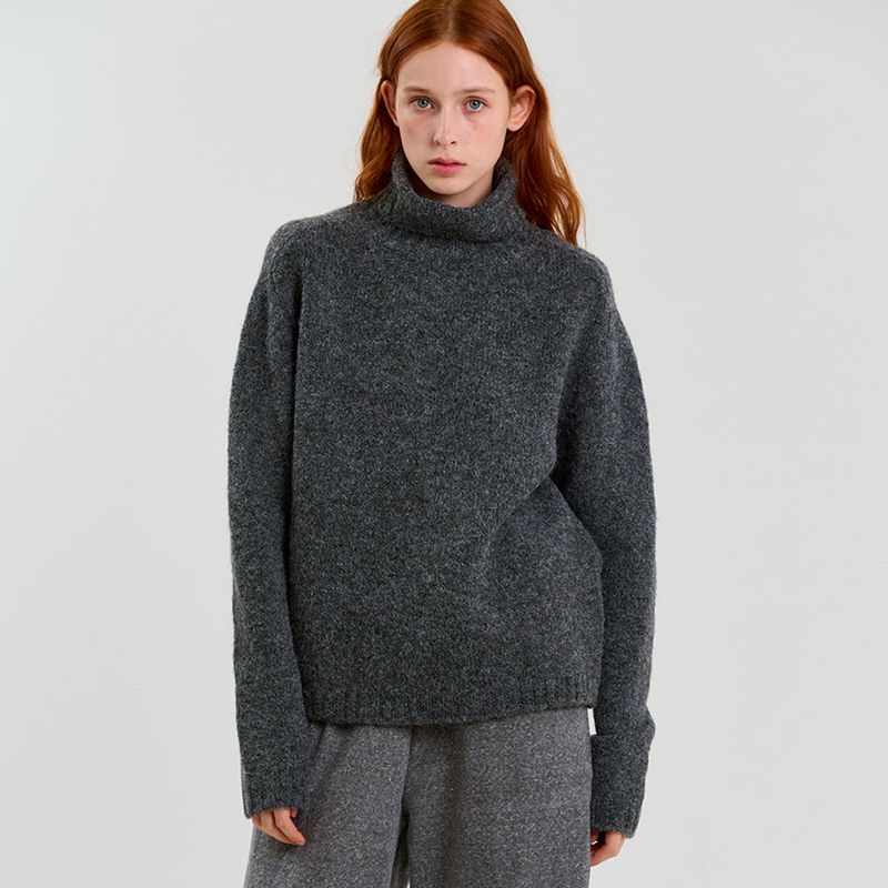RAVEROUS（レイバロス）の「Basic Turtle Neck Sweater_2Color（Tops）」