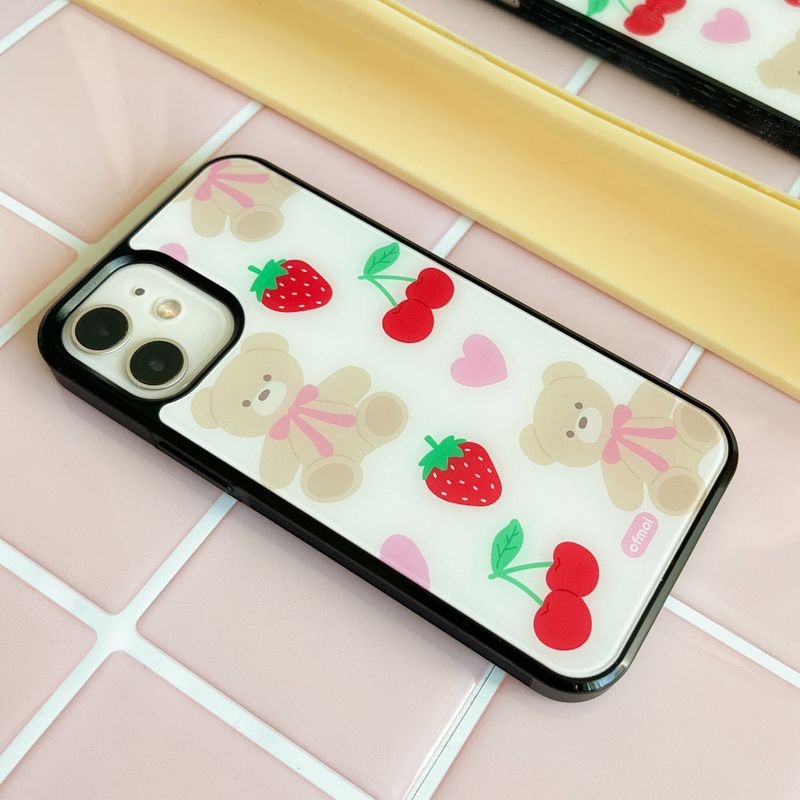 ofmoi（オブモイ）の「berry bear glossy glass phone case（Smartphone Accessories）」