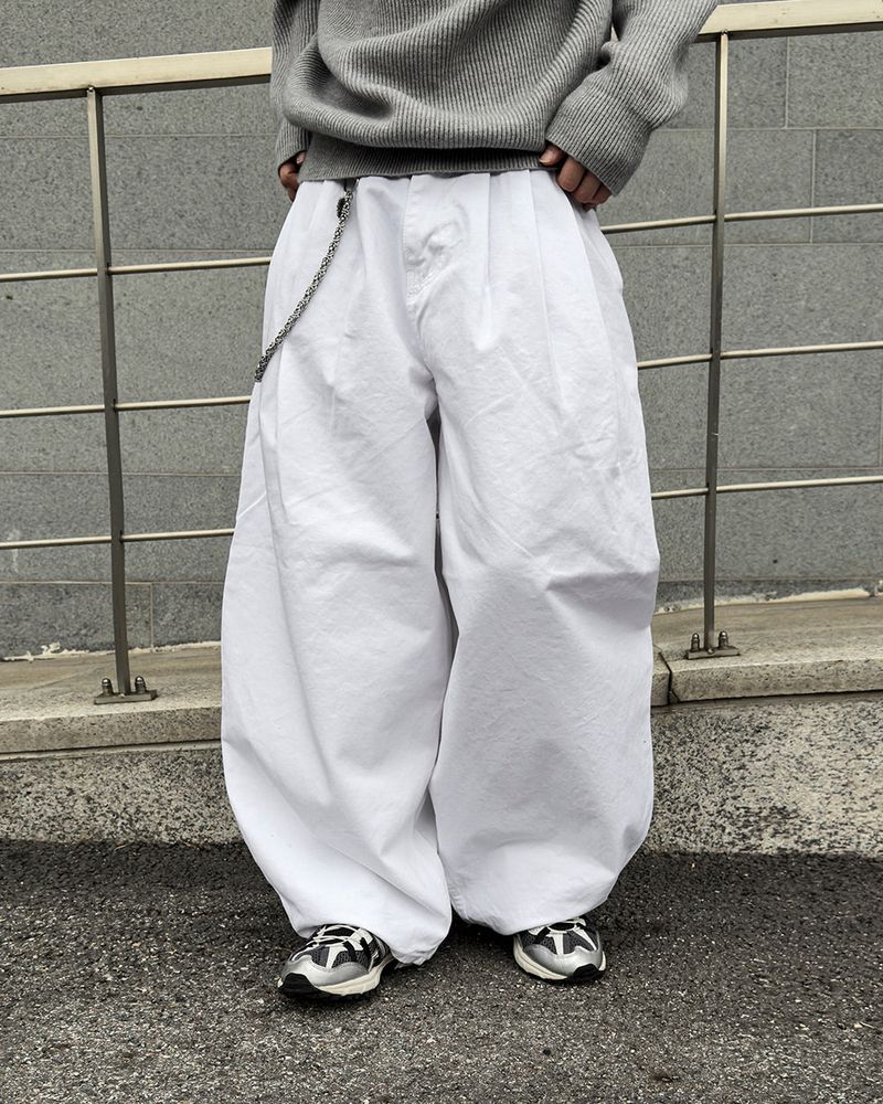 Raon Three Tuck Balloon Cotton Pants