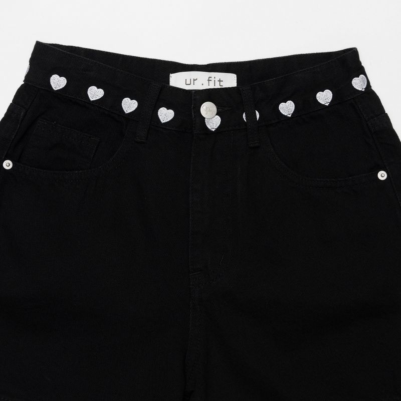 HEART EMBROIDERED BLACK DENIM SHORTS code 18206