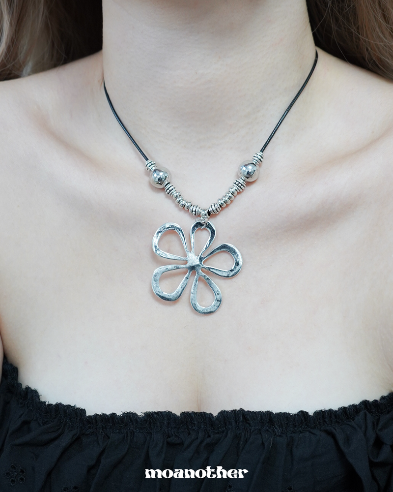 [KiiiKiii LEESOL Pick!] Vintage Flower String Necklace