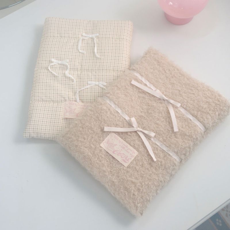 Fur RIbbon notebook pouch_beige