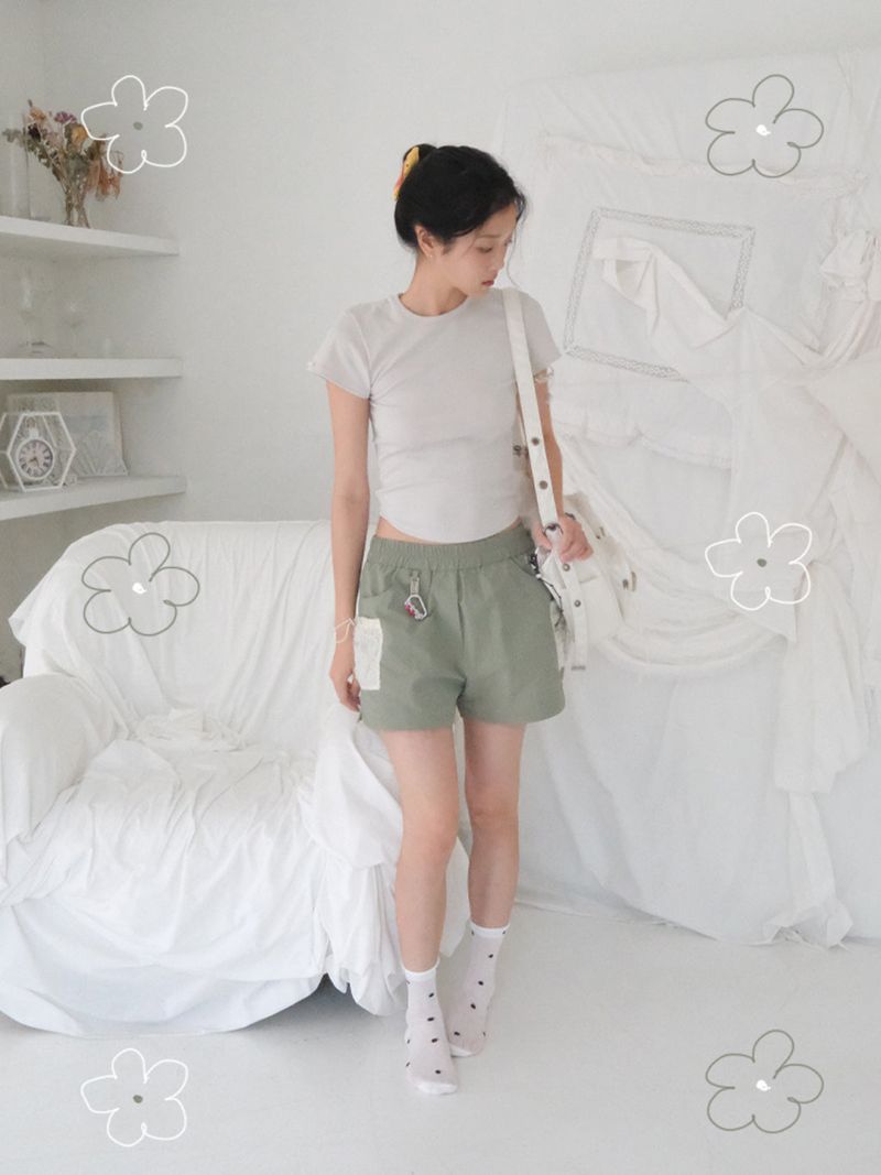 Bonnie T-Shirt (Light Green)