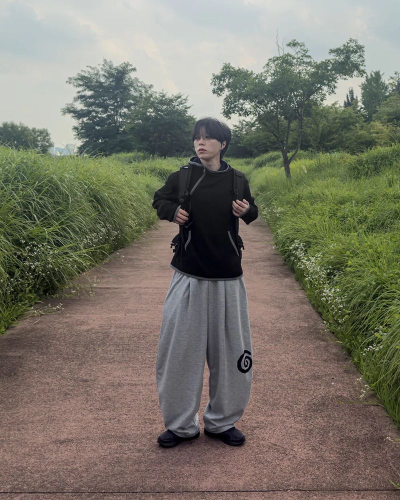 Nuve Art Graphic Wide Sweatpants