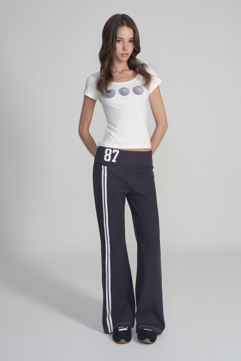 Kleesier（クリーシーア）の「Blueberry pastel top（Tops）」