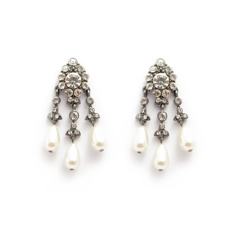 JAMIE&BELL(ジェイミーアンドベル)の「pearl tears earrings(Accessories)」