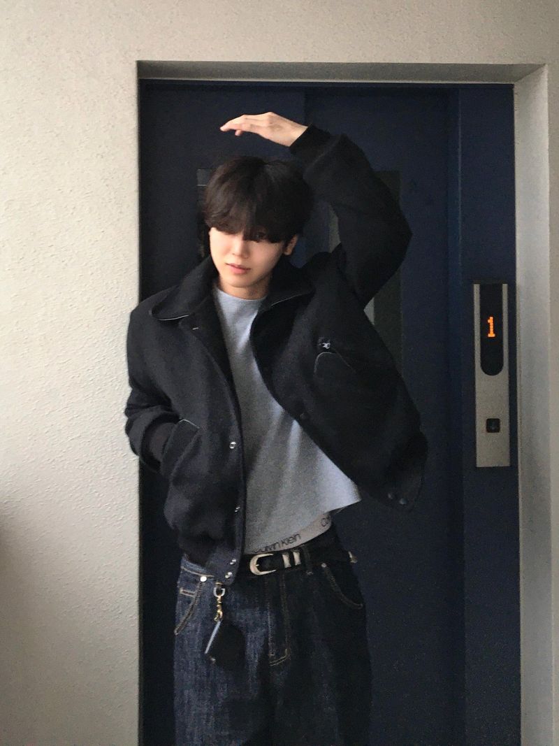 Premium Wool Cropped Varsity Jacket