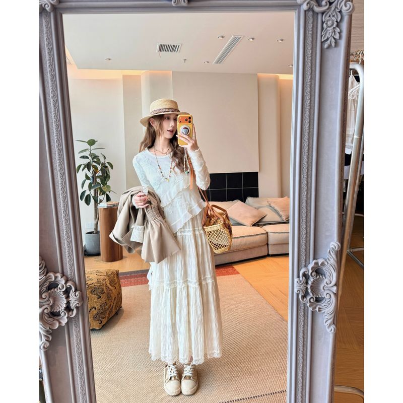 Silk Ruffle Hem Mix Mesh Flower Embroidery Top