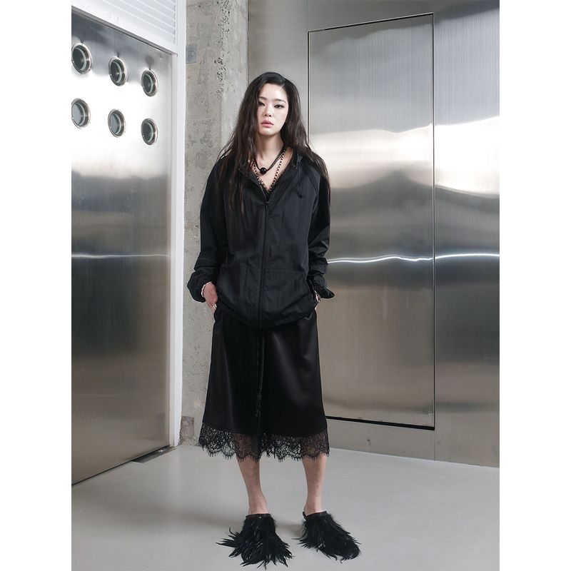 LACE-LINE WINDBREAKER