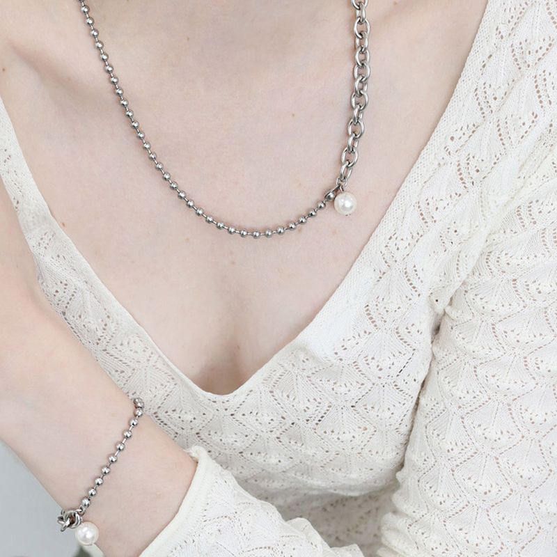 Half Chain Charm B.
