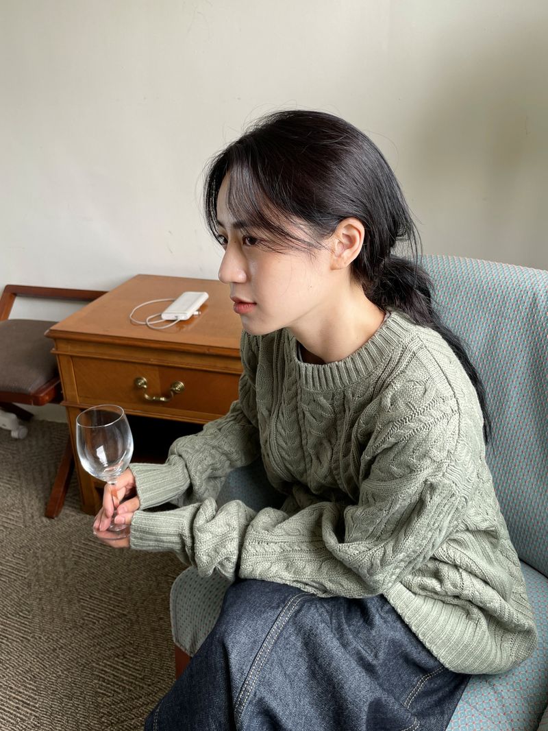 Roanne knit