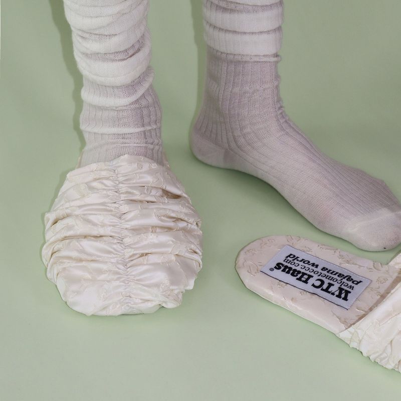 Croa Shoes (Chamomile) Room Shoes